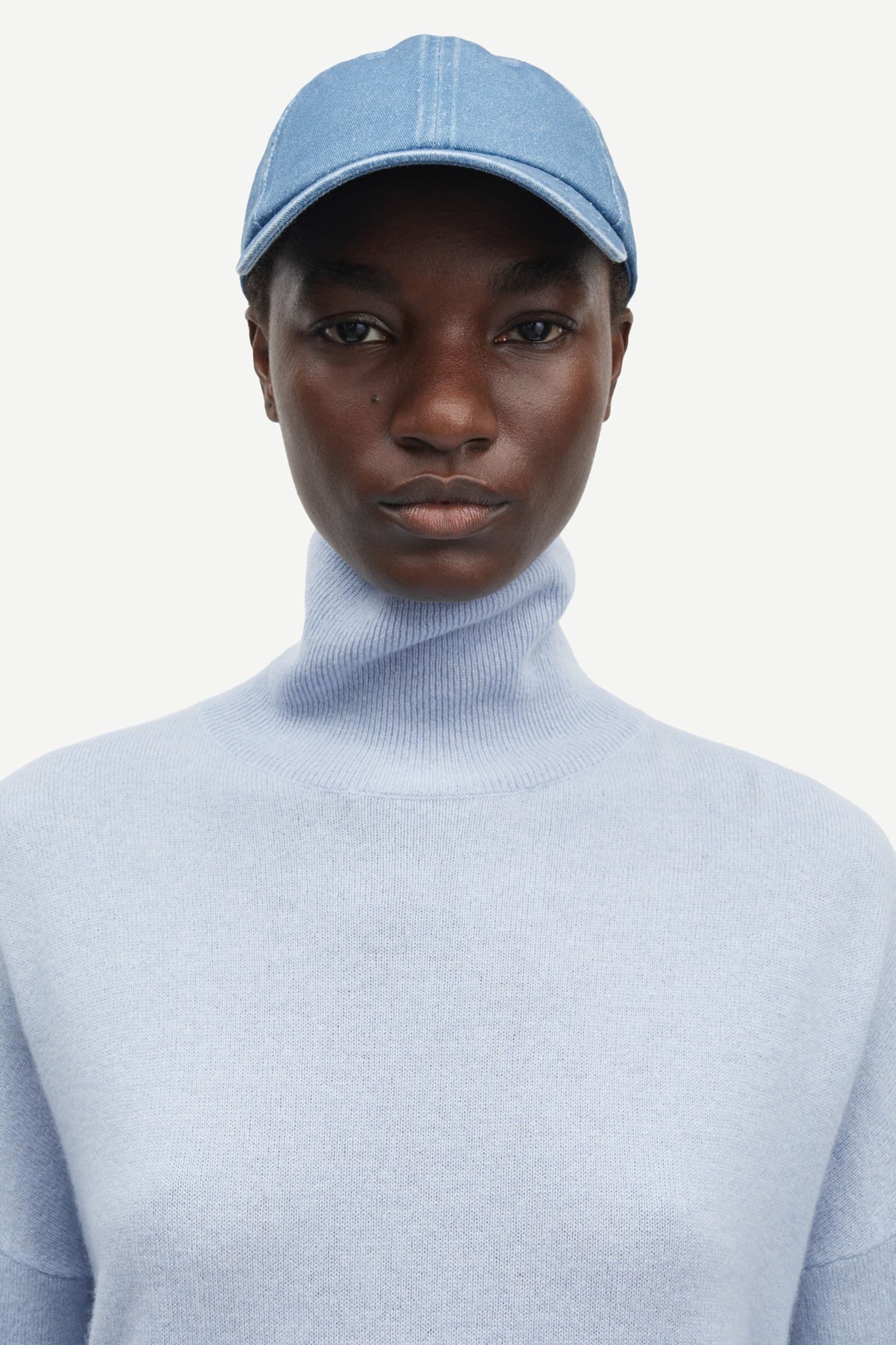 Nola turtleneck 6304 Pearl Blue