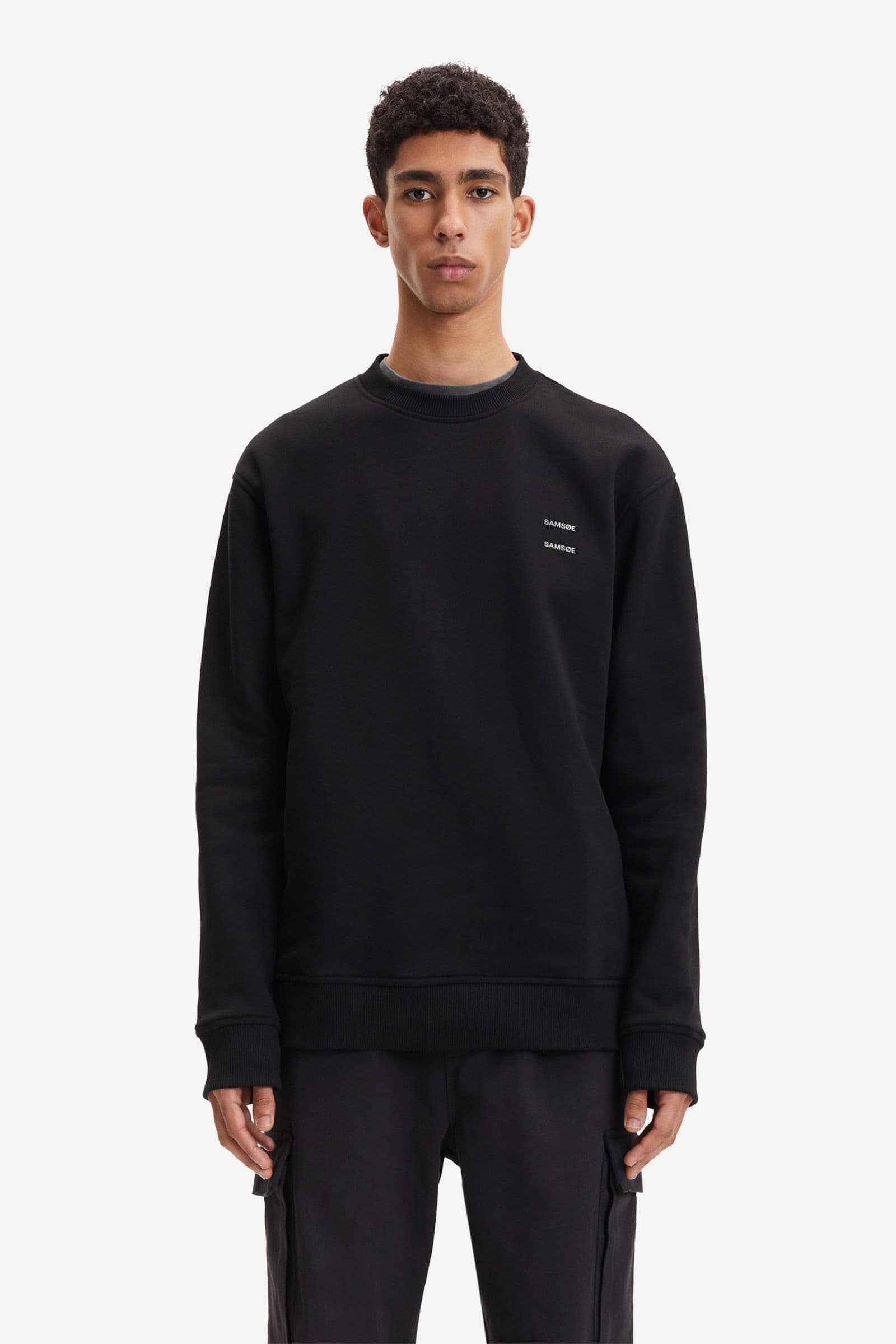 Joel crew neck 11414 Black Basic