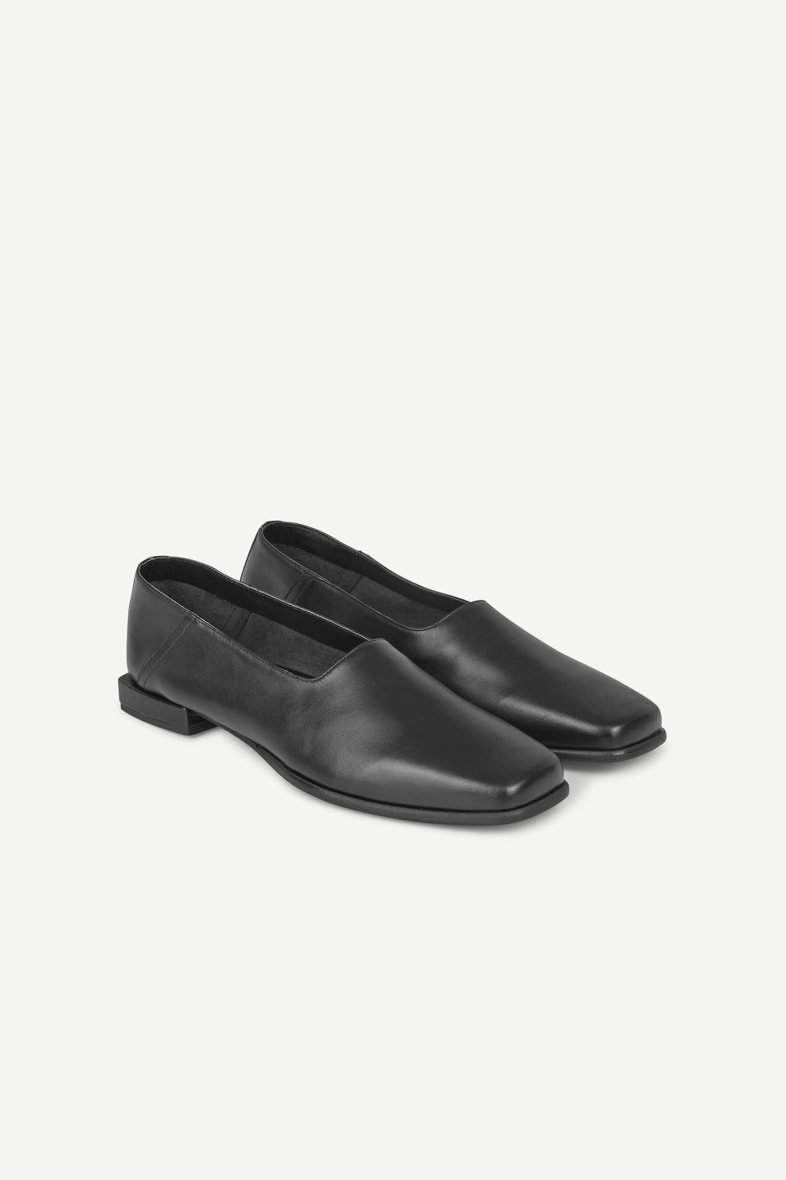 Saluna flats 11399 Black